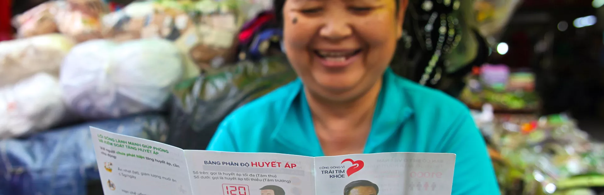 woman reading about bloodpressure_0