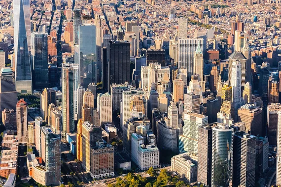 landscape picture of a city skyline